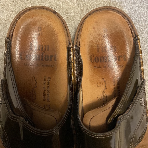 Finn Comfort Brown Clogs - Picture 4 of 7